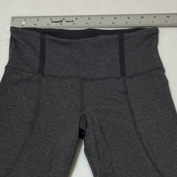 lululemon Snap Me Up Crop Side Button Athletic Leggings Size 4 Rare EUC - Picture 7 of 14